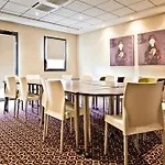 Hotel Ibis Centre Clemenceau 3*