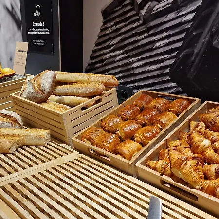 第戎中心克莱蒙梭宜必思酒店 酒店 第戎