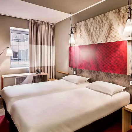 イビス サントル クレマンソー ホテル 3*