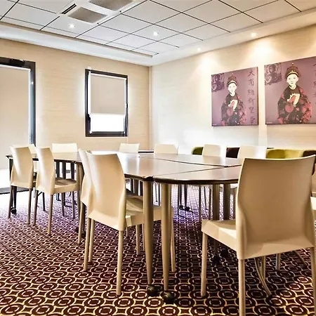 Hotel Ibis Centre Clemenceau 3*