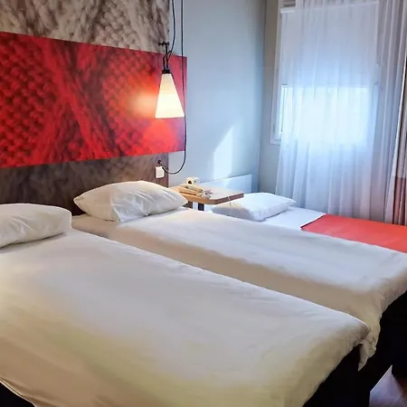 Hotel Ibis Centre Clemenceau 3*