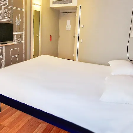 Hotel Ibis Centre Clemenceau 3*