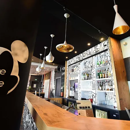 イビス サントル クレマンソー ホテル ディジョン