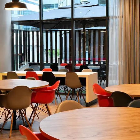 Ibis Centre Clemenceau 3*