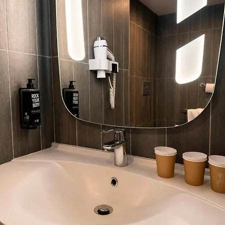 Hotel Ibis Centre Clemenceau 3*