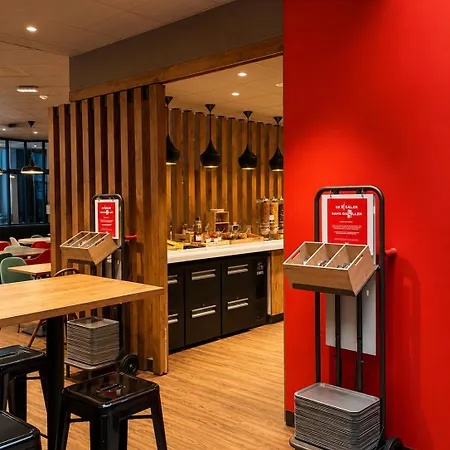 Ibis Centre Clemenceau Hotel 3*