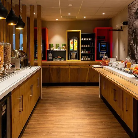 Hotel Ibis Centre Clemenceau 3*