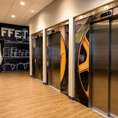 Ibis Centre Clemenceau 3*