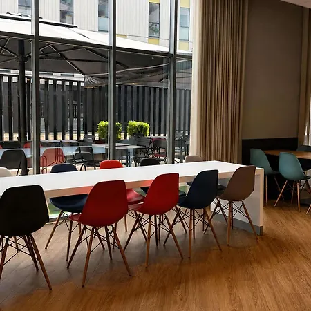 Ibis Centre Clemenceau Hotel 3*