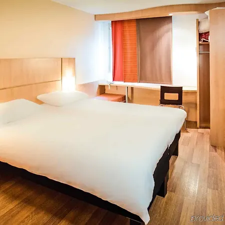 Hotel Ibis Centre Clemenceau 3*