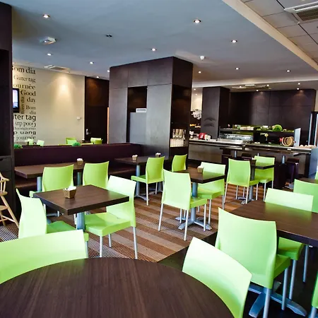 イビス サントル クレマンソー 3*