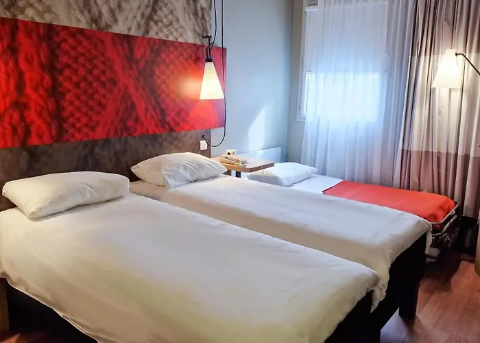 Hotel Ibis Centre Clemenceau 3*