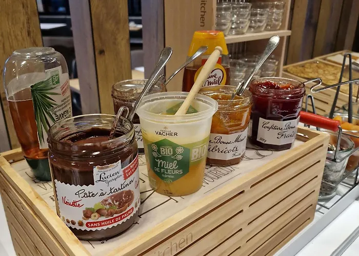 第戎中心克莱蒙梭宜必思酒店 酒店 第戎