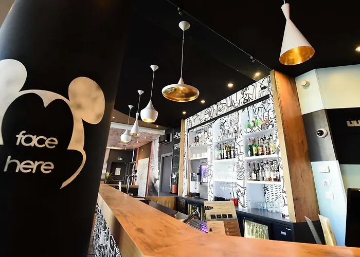 第戎中心克莱蒙梭宜必思酒店 酒店 第戎