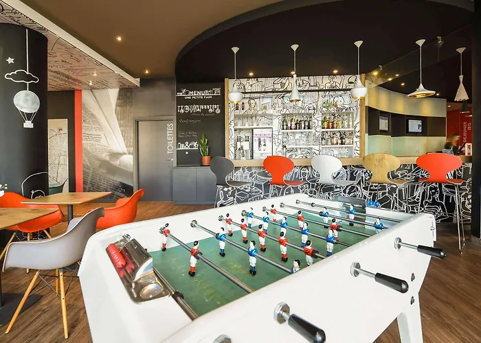 מלון Ibis Centre Clemenceau 3*